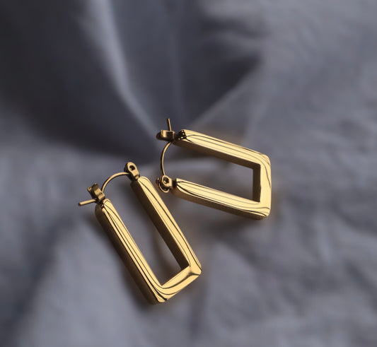 "Dubai Frame" Gold Earrings